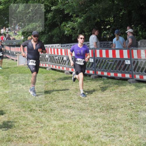 21.06.2025 - 27. Vierlanden-Triathlon KatJ http://msf.ph/oto/8038613 15.06.2025 11:33:10 Schwimmen  meine-sportfotos.de
