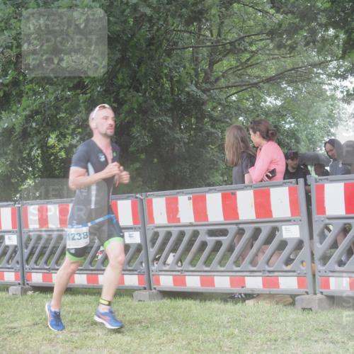 21.06.2025 - 27. Vierlanden-Triathlon KatJ http://msf.ph/oto/8038615 15.06.2025 14:21:29 Ziel 1205, 1238, 1291 meine-sportfotos.de