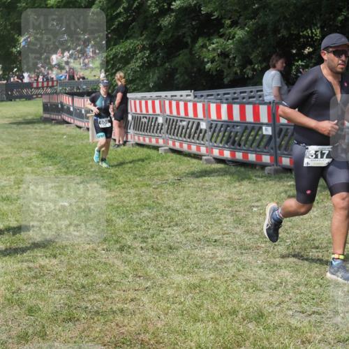 21.06.2025 - 27. Vierlanden-Triathlon KatJ http://msf.ph/oto/8038627 15.06.2025 11:33:12 Schwimmen  meine-sportfotos.de