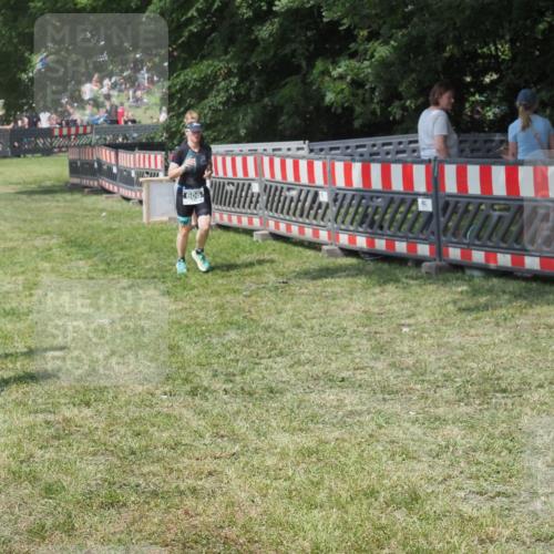 21.06.2025 - 27. Vierlanden-Triathlon KatJ http://msf.ph/oto/8038637 15.06.2025 11:33:12 Schwimmen  meine-sportfotos.de