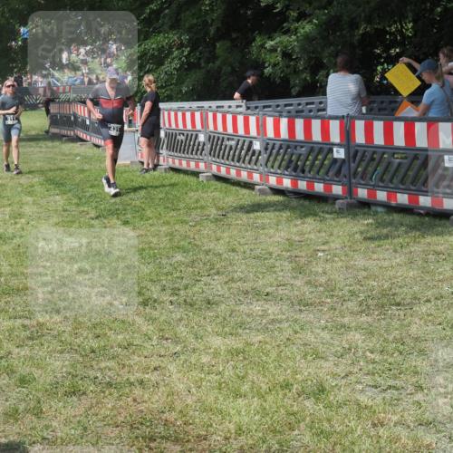 21.06.2025 - 27. Vierlanden-Triathlon KatJ http://msf.ph/oto/8038661 15.06.2025 11:33:25 Schwimmen  meine-sportfotos.de