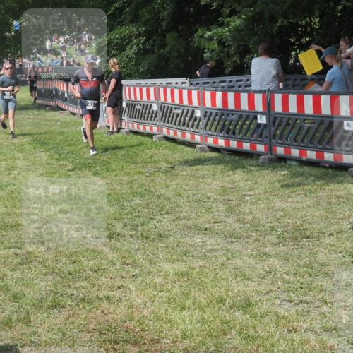 21.06.2025 - 27. Vierlanden-Triathlon KatJ http://msf.ph/oto/8038665 15.06.2025 11:33:25 Schwimmen  meine-sportfotos.de