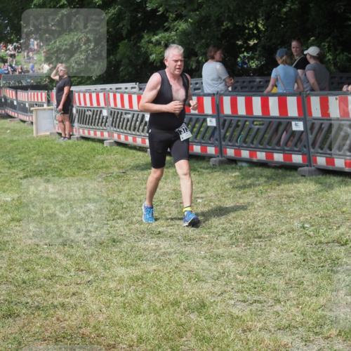 21.06.2025 - 27. Vierlanden-Triathlon KatJ http://msf.ph/oto/8038743 15.06.2025 11:33:37 Schwimmen  meine-sportfotos.de