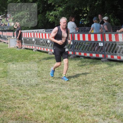 21.06.2025 - 27. Vierlanden-Triathlon KatJ http://msf.ph/oto/8038749 15.06.2025 11:33:37 Schwimmen  meine-sportfotos.de