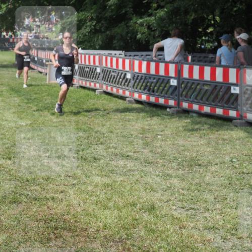21.06.2025 - 27. Vierlanden-Triathlon KatJ http://msf.ph/oto/8038808 15.06.2025 11:34:03 Schwimmen  meine-sportfotos.de