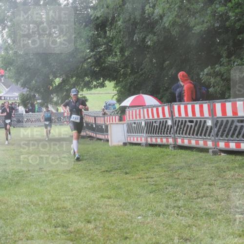 21.06.2025 - 27. Vierlanden-Triathlon KatJ http://msf.ph/oto/8038815 15.06.2025 14:21:59 Ziel 1201, 1215, 1263, 1315 meine-sportfotos.de
