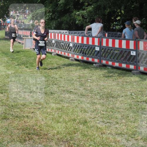 21.06.2025 - 27. Vierlanden-Triathlon KatJ http://msf.ph/oto/8038817 15.06.2025 11:34:03 Schwimmen  meine-sportfotos.de