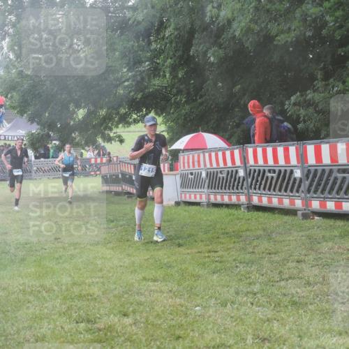 21.06.2025 - 27. Vierlanden-Triathlon KatJ http://msf.ph/oto/8038827 15.06.2025 14:22:00 Ziel 1201, 1215, 1263, 1315 meine-sportfotos.de
