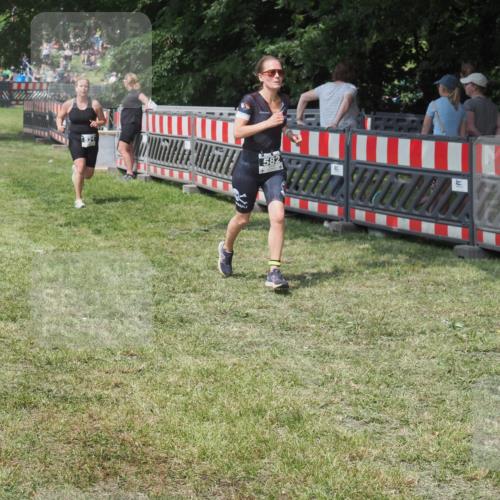 21.06.2025 - 27. Vierlanden-Triathlon KatJ http://msf.ph/oto/8038832 15.06.2025 11:34:04 Schwimmen  meine-sportfotos.de