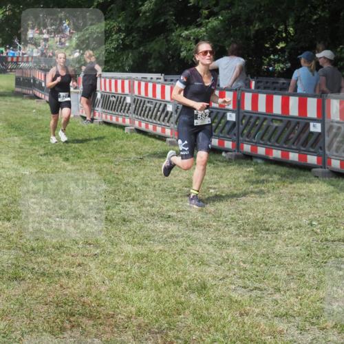 21.06.2025 - 27. Vierlanden-Triathlon KatJ http://msf.ph/oto/8038836 15.06.2025 11:34:04 Schwimmen  meine-sportfotos.de