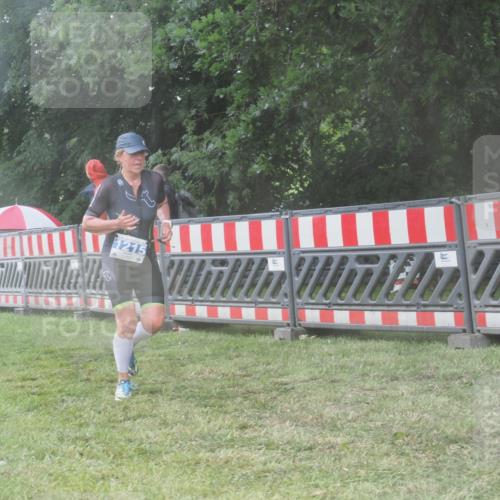 21.06.2025 - 27. Vierlanden-Triathlon KatJ http://msf.ph/oto/8038860 15.06.2025 14:22:01 Ziel 1201, 1215, 1263, 1315 meine-sportfotos.de