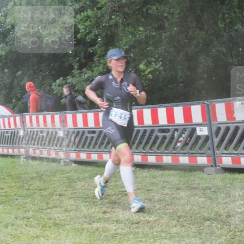21.06.2025 - 27. Vierlanden-Triathlon KatJ http://msf.ph/oto/8038873 15.06.2025 14:22:02 Ziel 1201, 1215, 1263, 1315 meine-sportfotos.de