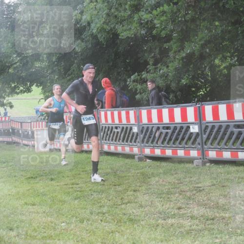 21.06.2025 - 27. Vierlanden-Triathlon KatJ http://msf.ph/oto/8038881 15.06.2025 14:22:03 Ziel 1201, 1215, 1263, 1315 meine-sportfotos.de