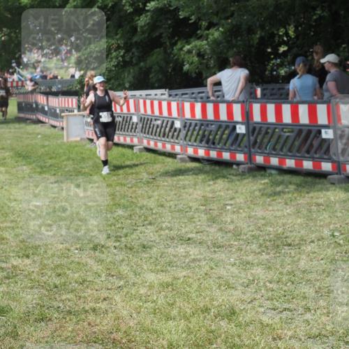 21.06.2025 - 27. Vierlanden-Triathlon KatJ http://msf.ph/oto/8038894 15.06.2025 11:34:26 Schwimmen  meine-sportfotos.de