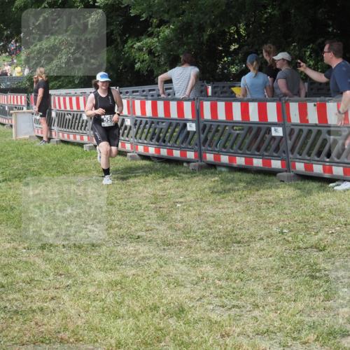 21.06.2025 - 27. Vierlanden-Triathlon KatJ http://msf.ph/oto/8038908 15.06.2025 11:34:26 Schwimmen  meine-sportfotos.de
