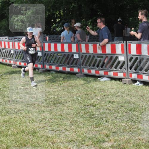 21.06.2025 - 27. Vierlanden-Triathlon KatJ http://msf.ph/oto/8038920 15.06.2025 11:34:27 Schwimmen  meine-sportfotos.de