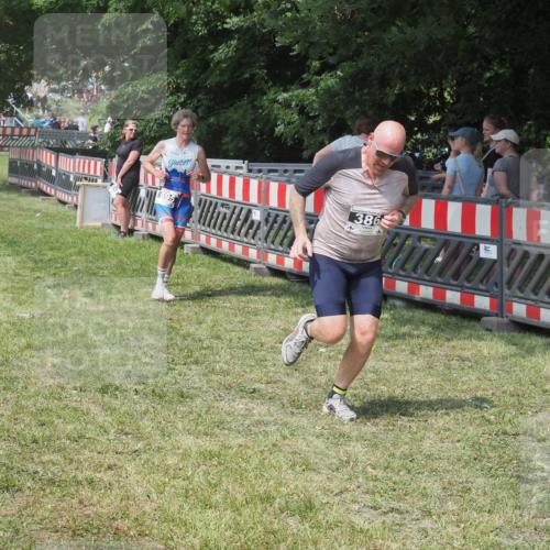 21.06.2025 - 27. Vierlanden-Triathlon KatJ http://msf.ph/oto/8039033 15.06.2025 11:34:37 Schwimmen 893 meine-sportfotos.de