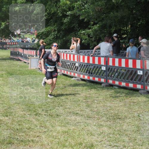 21.06.2025 - 27. Vierlanden-Triathlon KatJ http://msf.ph/oto/8039064 15.06.2025 11:34:54 Schwimmen  meine-sportfotos.de