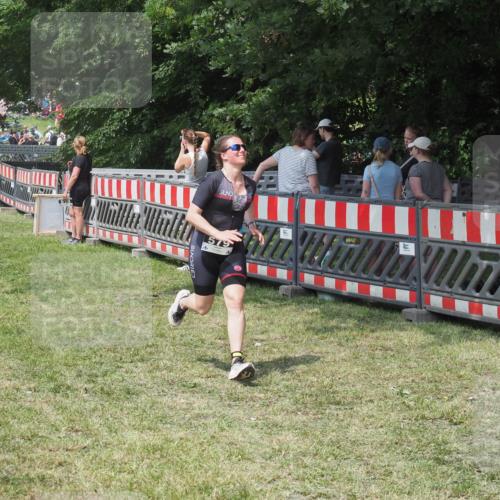 21.06.2025 - 27. Vierlanden-Triathlon KatJ http://msf.ph/oto/8039078 15.06.2025 11:34:54 Schwimmen  meine-sportfotos.de