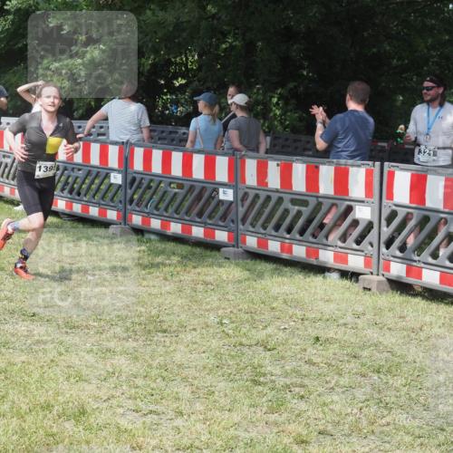 21.06.2025 - 27. Vierlanden-Triathlon KatJ http://msf.ph/oto/8039127 15.06.2025 11:34:58 Schwimmen  meine-sportfotos.de