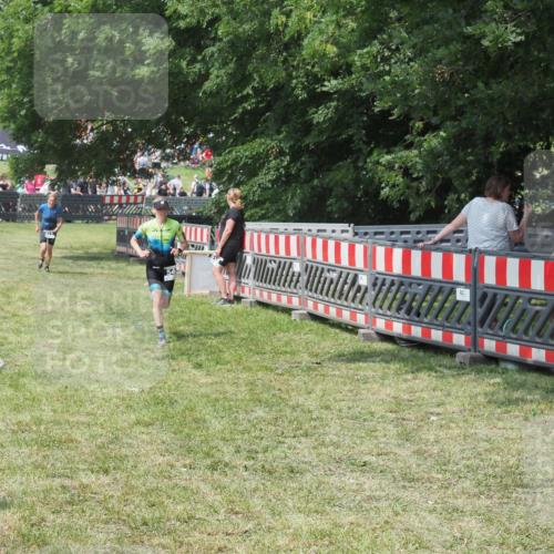 21.06.2025 - 27. Vierlanden-Triathlon KatJ http://msf.ph/oto/8039152 15.06.2025 11:35:18 Schwimmen  meine-sportfotos.de