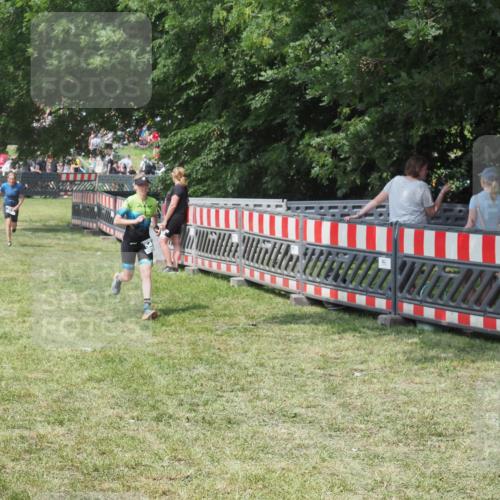 21.06.2025 - 27. Vierlanden-Triathlon KatJ http://msf.ph/oto/8039160 15.06.2025 11:35:18 Schwimmen  meine-sportfotos.de