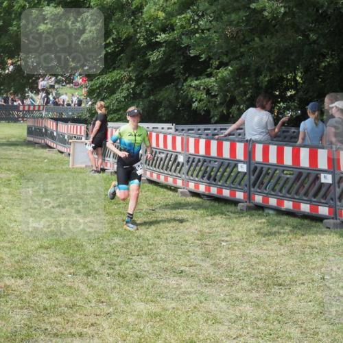 21.06.2025 - 27. Vierlanden-Triathlon KatJ http://msf.ph/oto/8039173 15.06.2025 11:35:19 Schwimmen  meine-sportfotos.de