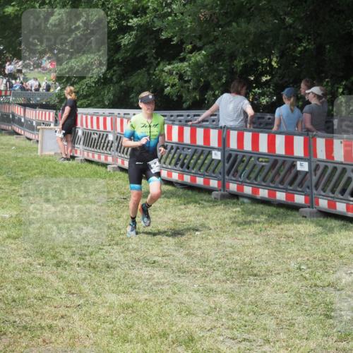 21.06.2025 - 27. Vierlanden-Triathlon KatJ http://msf.ph/oto/8039189 15.06.2025 11:35:19 Schwimmen  meine-sportfotos.de