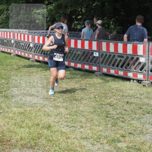 21.06.2025 - 27. Vierlanden-Triathlon KatJ http://msf.ph/oto/8039268 15.06.2025 11:35:34 Schwimmen  meine-sportfotos.de