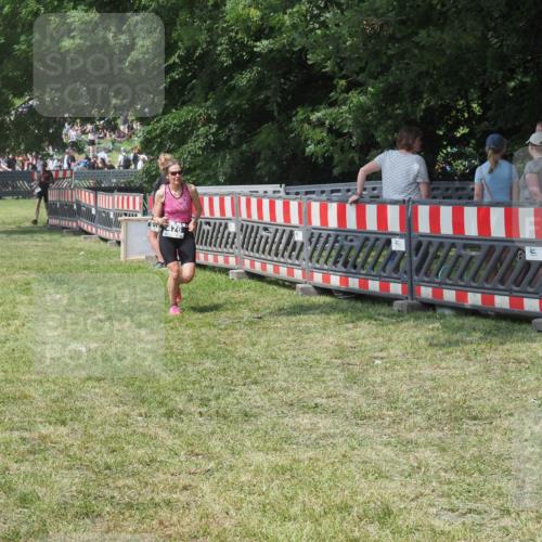 21.06.2025 - 27. Vierlanden-Triathlon KatJ http://msf.ph/oto/8039278 15.06.2025 11:35:40 Schwimmen  meine-sportfotos.de