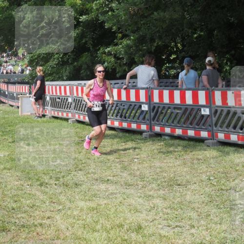 21.06.2025 - 27. Vierlanden-Triathlon KatJ http://msf.ph/oto/8039299 15.06.2025 11:35:41 Schwimmen  meine-sportfotos.de