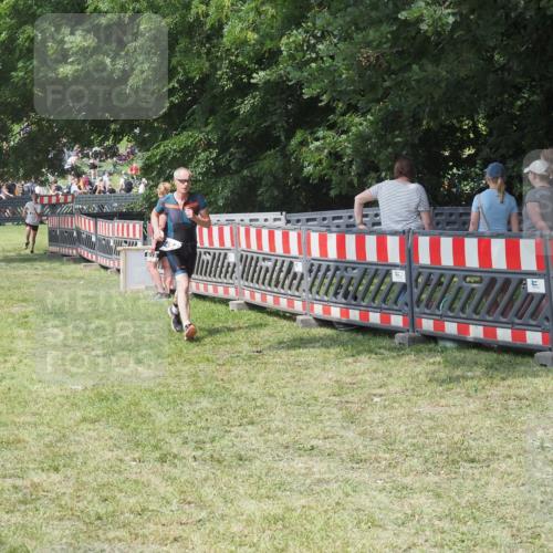 21.06.2025 - 27. Vierlanden-Triathlon KatJ http://msf.ph/oto/8039324 15.06.2025 11:35:48 Schwimmen  meine-sportfotos.de