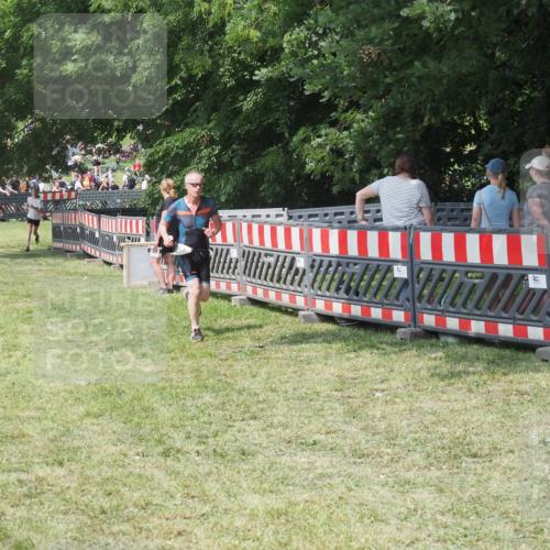 21.06.2025 - 27. Vierlanden-Triathlon KatJ http://msf.ph/oto/8039329 15.06.2025 11:35:48 Schwimmen  meine-sportfotos.de