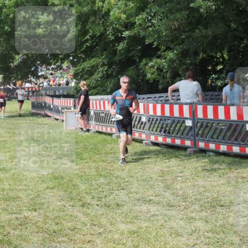 21.06.2025 - 27. Vierlanden-Triathlon KatJ http://msf.ph/oto/8039341 15.06.2025 11:35:49 Schwimmen  meine-sportfotos.de
