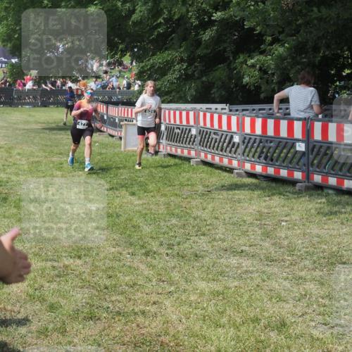 21.06.2025 - 27. Vierlanden-Triathlon KatJ http://msf.ph/oto/8039347 15.06.2025 11:35:53 Schwimmen  meine-sportfotos.de