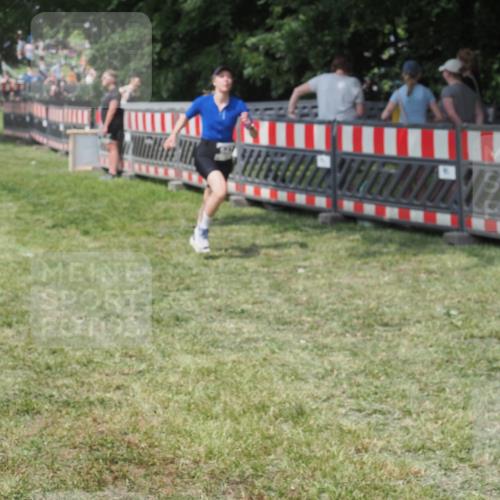 21.06.2025 - 27. Vierlanden-Triathlon KatJ http://msf.ph/oto/8039443 15.06.2025 11:36:00 Schwimmen  meine-sportfotos.de