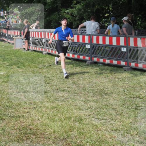 21.06.2025 - 27. Vierlanden-Triathlon KatJ http://msf.ph/oto/8039447 15.06.2025 11:36:00 Schwimmen  meine-sportfotos.de