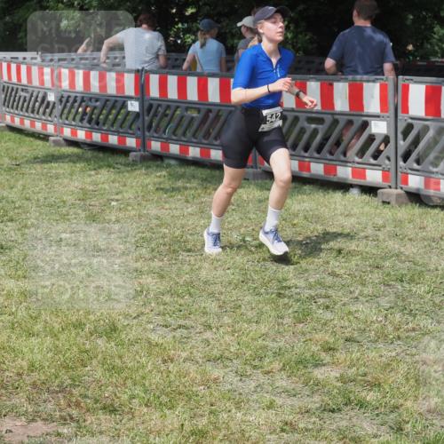 21.06.2025 - 27. Vierlanden-Triathlon KatJ http://msf.ph/oto/8039484 15.06.2025 11:36:01 Schwimmen  meine-sportfotos.de