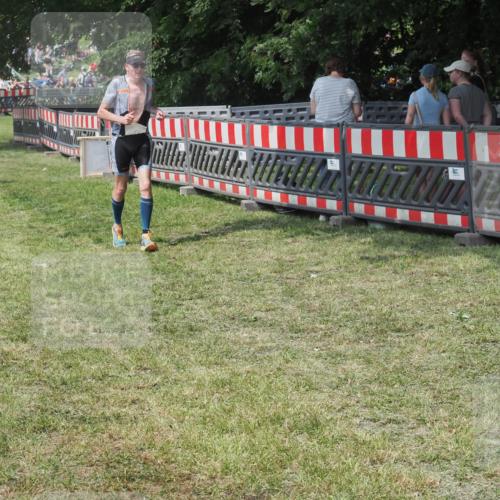 21.06.2025 - 27. Vierlanden-Triathlon KatJ http://msf.ph/oto/8039492 15.06.2025 11:36:08 Schwimmen  meine-sportfotos.de