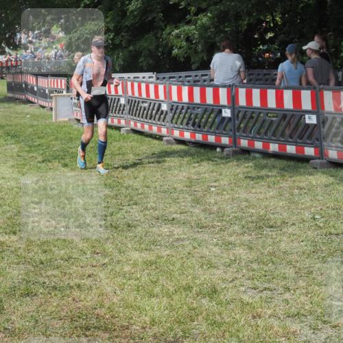 21.06.2025 - 27. Vierlanden-Triathlon KatJ http://msf.ph/oto/8039497 15.06.2025 11:36:08 Schwimmen  meine-sportfotos.de