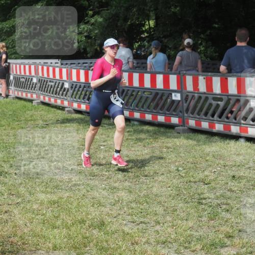 21.06.2025 - 27. Vierlanden-Triathlon KatJ http://msf.ph/oto/8039592 15.06.2025 11:36:22 Schwimmen  meine-sportfotos.de