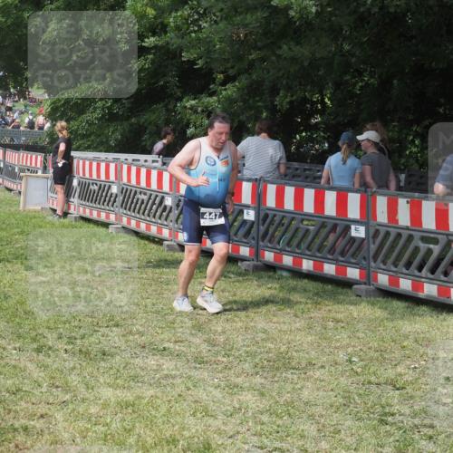 21.06.2025 - 27. Vierlanden-Triathlon KatJ http://msf.ph/oto/8039659 15.06.2025 11:36:39 Schwimmen  meine-sportfotos.de