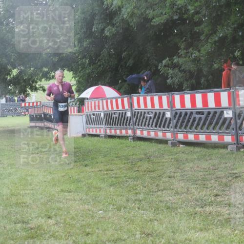 21.06.2025 - 27. Vierlanden-Triathlon KatJ http://msf.ph/oto/8039663 15.06.2025 14:23:52 Ziel 1267, 1300 meine-sportfotos.de