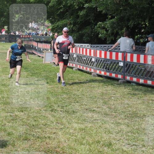 21.06.2025 - 27. Vierlanden-Triathlon KatJ http://msf.ph/oto/8039676 15.06.2025 11:36:49 Schwimmen  meine-sportfotos.de
