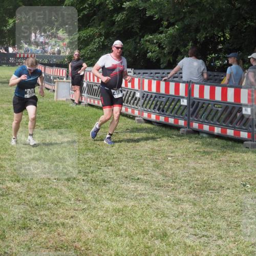 21.06.2025 - 27. Vierlanden-Triathlon KatJ http://msf.ph/oto/8039693 15.06.2025 11:36:50 Schwimmen  meine-sportfotos.de