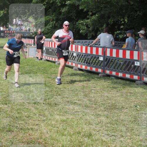 21.06.2025 - 27. Vierlanden-Triathlon KatJ http://msf.ph/oto/8039697 15.06.2025 11:36:50 Schwimmen  meine-sportfotos.de