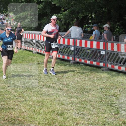 21.06.2025 - 27. Vierlanden-Triathlon KatJ http://msf.ph/oto/8039703 15.06.2025 11:36:50 Schwimmen  meine-sportfotos.de