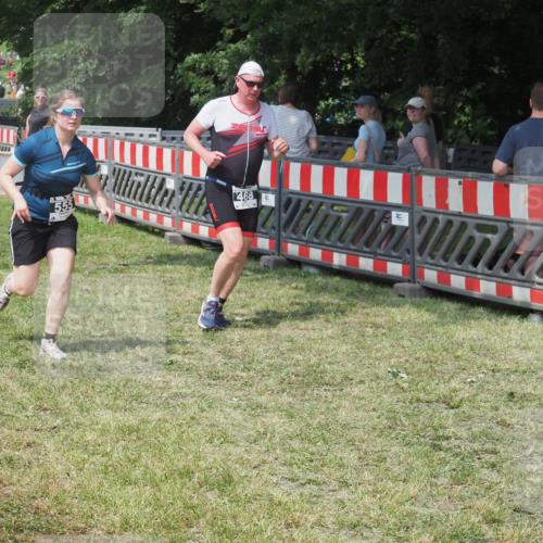 21.06.2025 - 27. Vierlanden-Triathlon KatJ http://msf.ph/oto/8039717 15.06.2025 11:36:51 Schwimmen  meine-sportfotos.de