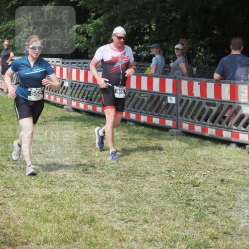 21.06.2025 - 27. Vierlanden-Triathlon KatJ http://msf.ph/oto/8039726 15.06.2025 11:36:51 Schwimmen  meine-sportfotos.de
