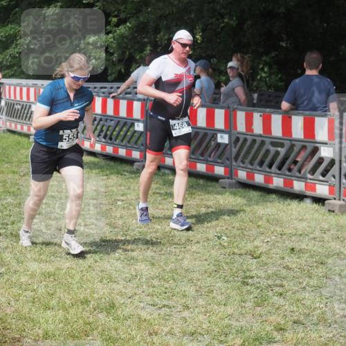 21.06.2025 - 27. Vierlanden-Triathlon KatJ http://msf.ph/oto/8039736 15.06.2025 11:36:51 Schwimmen  meine-sportfotos.de
